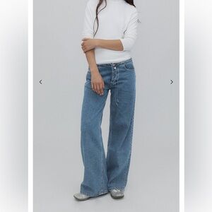 Still here Cool jeans